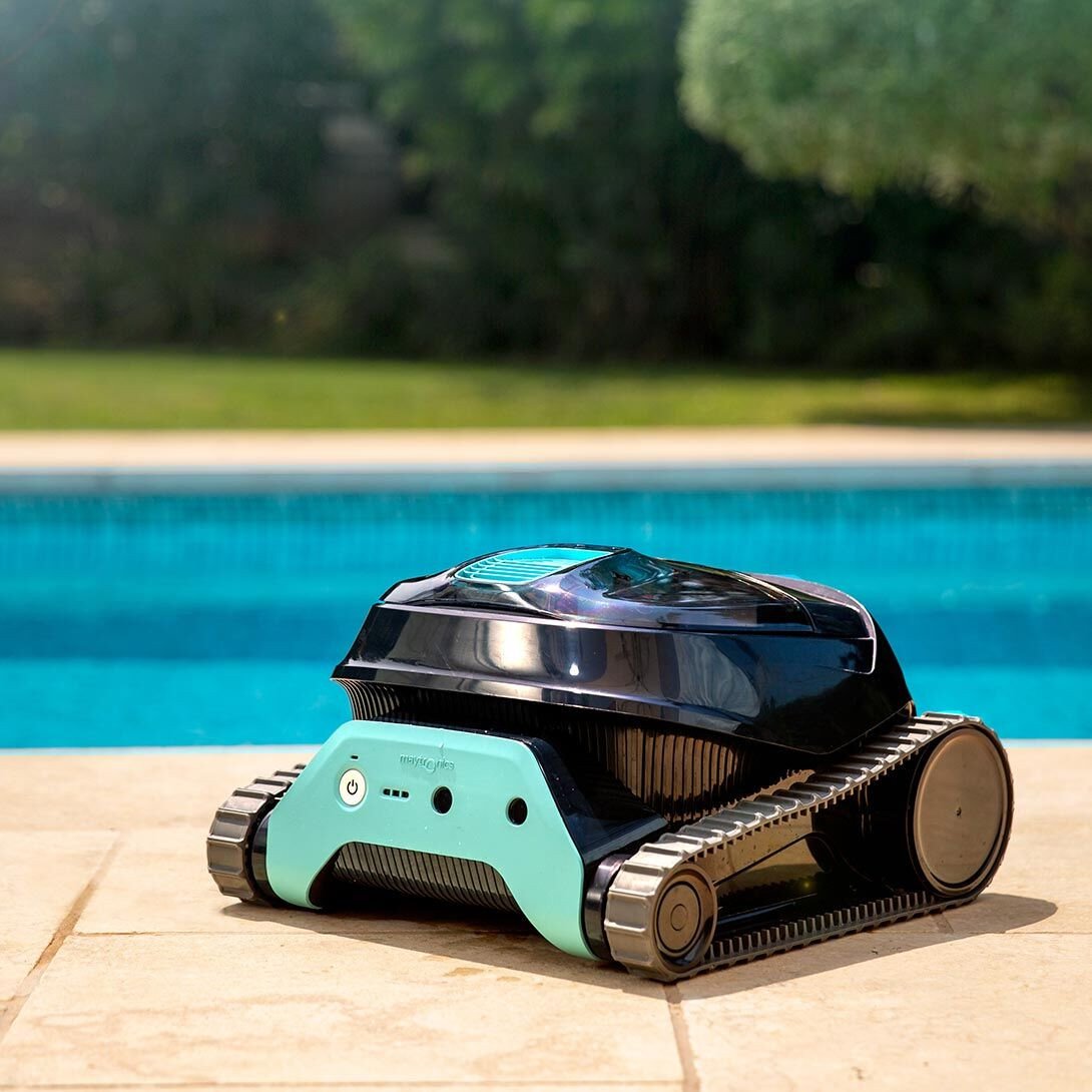 Dolphin Liberty 300 – PULIZIA SENZA FILI PER PISCINE FINO A 10 METRI