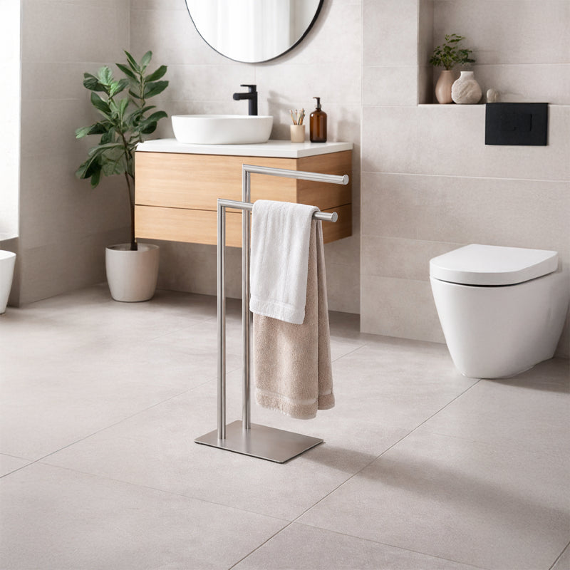 Piantana porta asciugamani da terra Poseidon satinata in acciaio inox